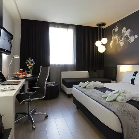 Milan Nord Zara By Ihg Cinisello Balsamo