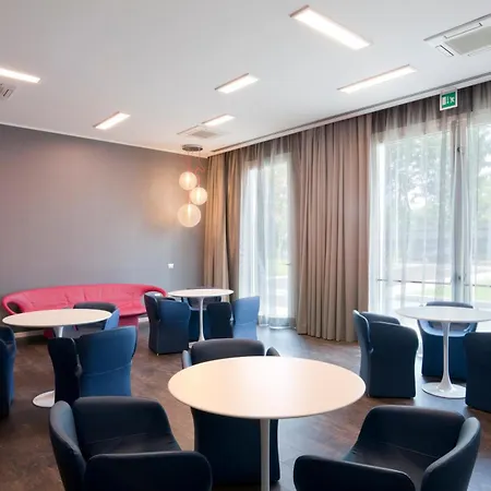 홀리데이 인 밀란 노드 자라