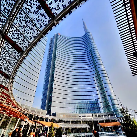 홀리데이 인 밀란 노드 자라 호텔