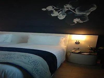 Milan Nord Zara By Ihg Hotel 4*