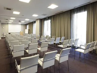 Milan Nord Zara By Ihg Hotel Cinisello Balsamo