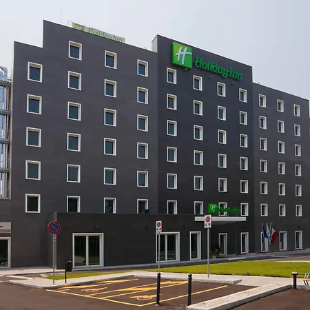 Milan Nord Zara By Ihg Hotel 4*