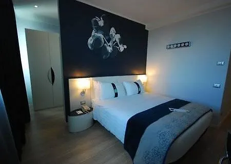 Milan Nord Zara By Ihg Hotel